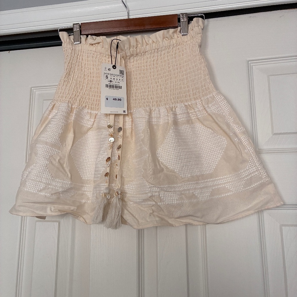 ZARA BRAND NEW SKIRT